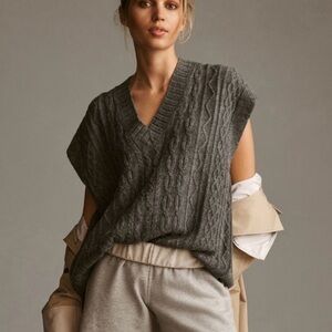 By Anthropologie Oversized Cable-Knit Sweater Vest Size SMALL